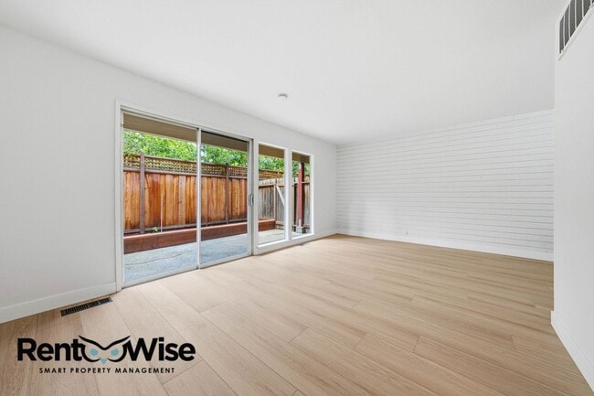 Building Photo - 569 Addison Ave