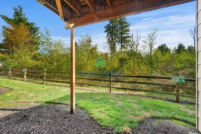 Building Photo - 2 BED & 2.5 BATH TOWNHOUSE FOR RENT