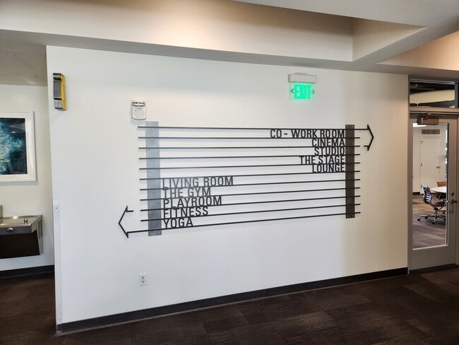 Building Photo - 988 Halekauwila St