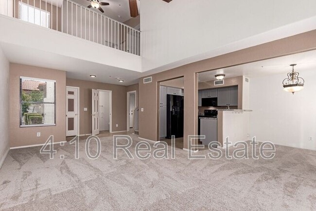 Building Photo - 1149 W Edgewater Dr