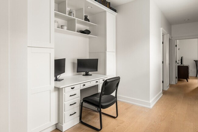 Building Photo - 1408 Pleasant St