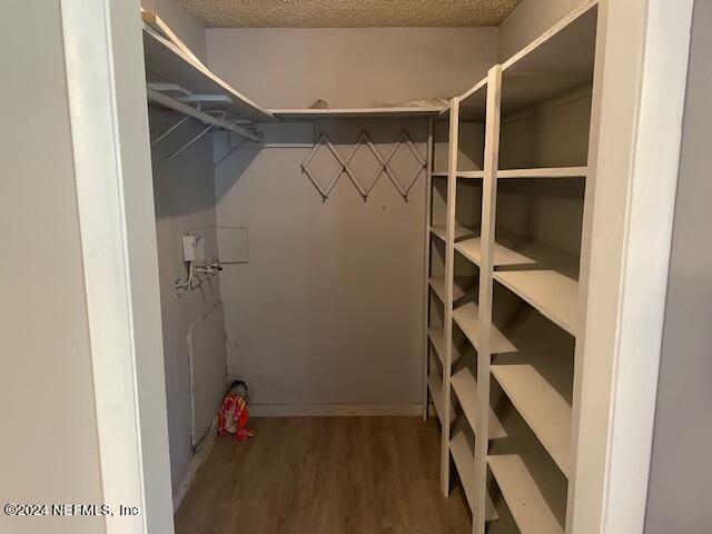 Building Photo - 827 Hillsborough Ave