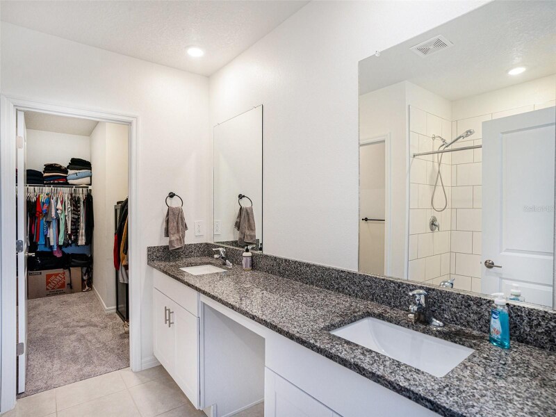 Building Photo - 2870 Silver Scallop Lp