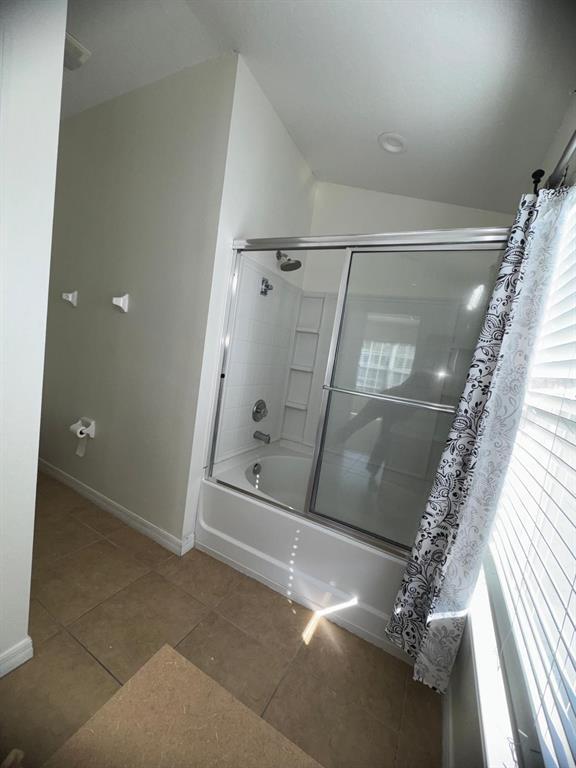 Building Photo - 6404 S Goldenrod Rd