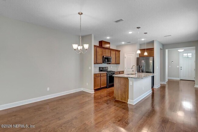 Building Photo - 132 Vista Lake Cir