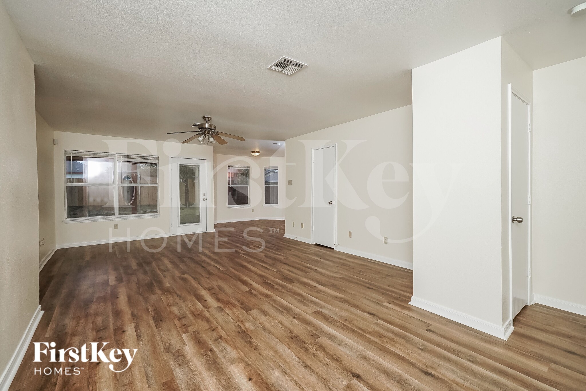 Building Photo - 113 Ocotillo