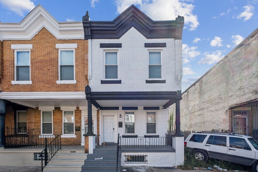 Building Photo - 4447 N 19th St
