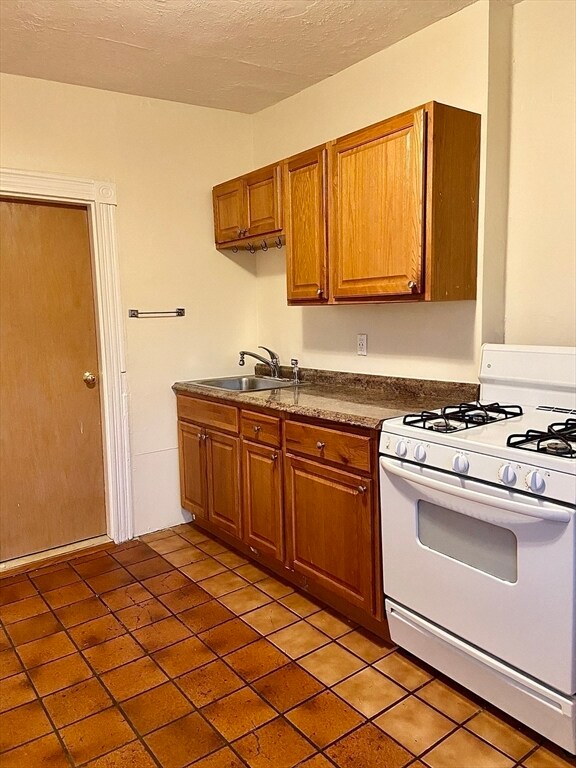 Building Photo - 257 Beacon St