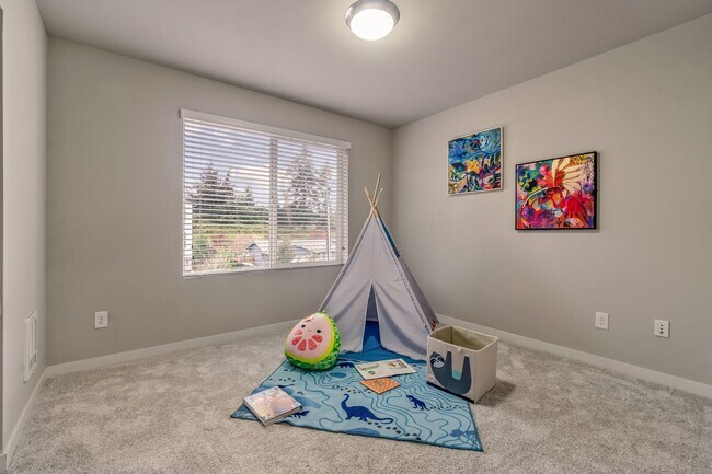 Building Photo - Modern Tri-Level 4BD/3.5BTH Townhouse in Lynnwood for Rent! Pet Friendly!