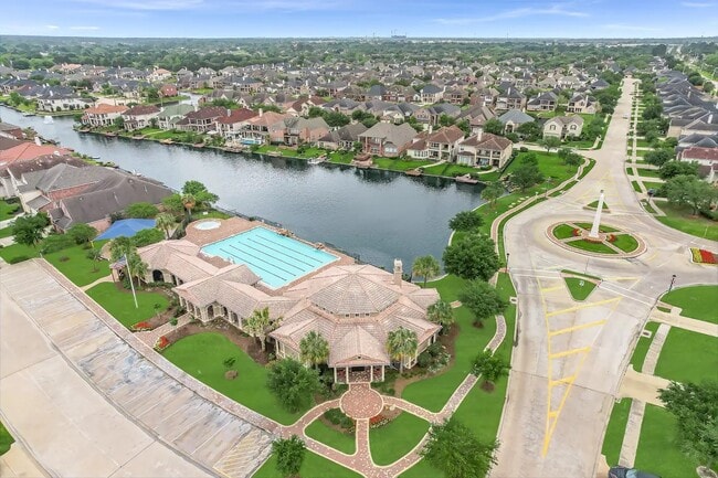 Building Photo - 18011 Darling Point Ct
