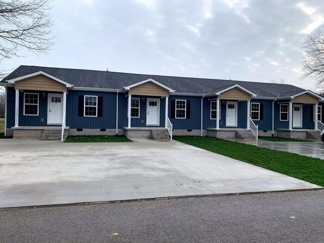 Building Photo - Beautiful Recently Built Townhome, 2 Bed 1...