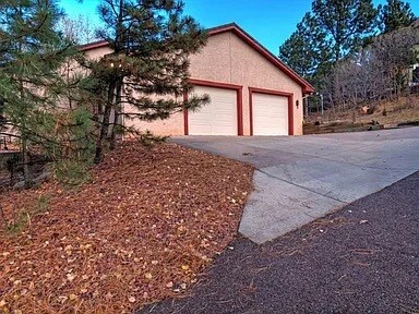 Building Photo - 790 Popes Valley Dr
