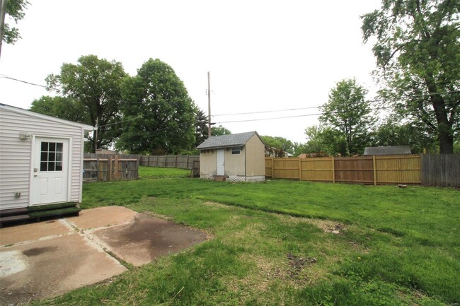 Building Photo - 428 Chamberlin Dr