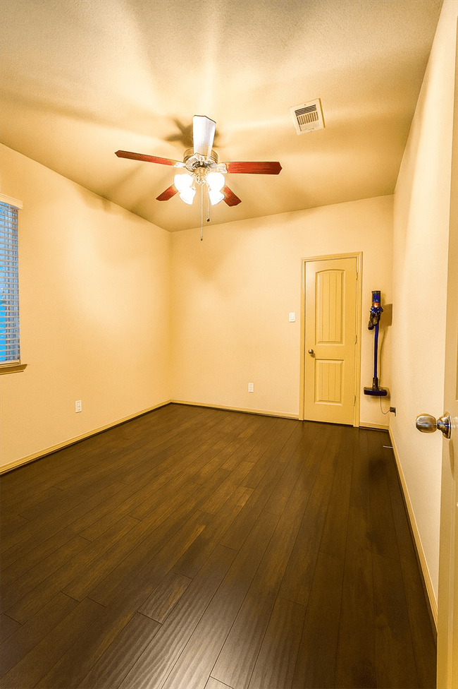 Building Photo - 6628 Hawkins Hill Ln
