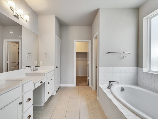 Building Photo - 3447 Cabernet Shores Dr