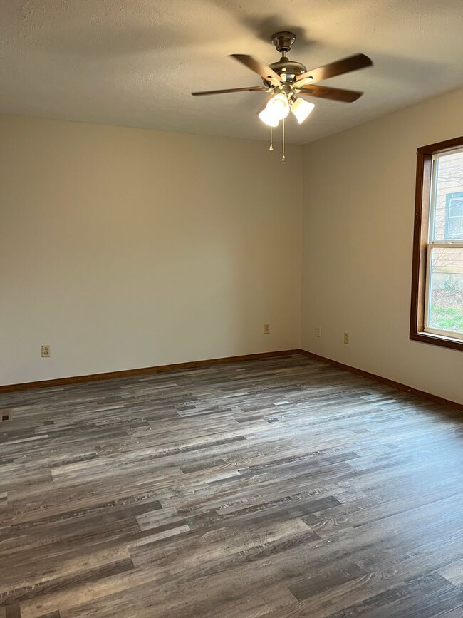 Building Photo - 1607 N Grant Ave