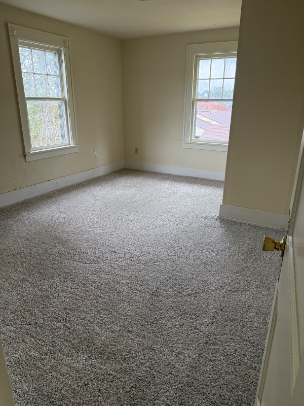 Building Photo - 1326 E College Ave