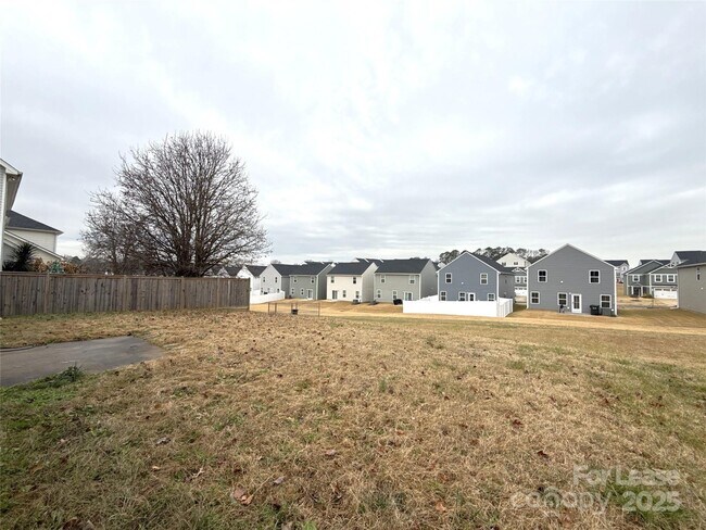 Building Photo - 3631 Joel Turner Dr