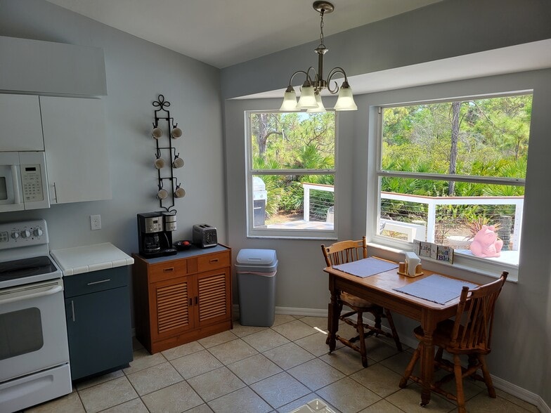 Breakfast Nook Area - 11771 Tawas Ct