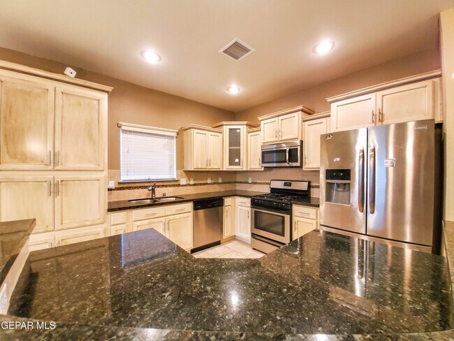 Building Photo - 13125 Lost Willow