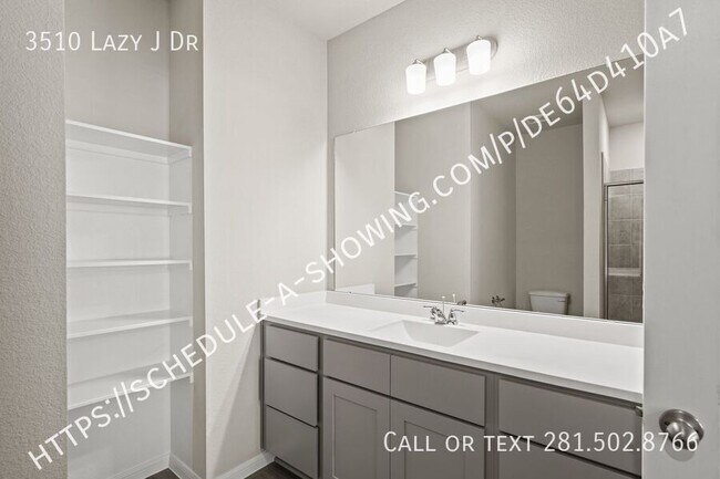 Building Photo - 3510 Jay Dr