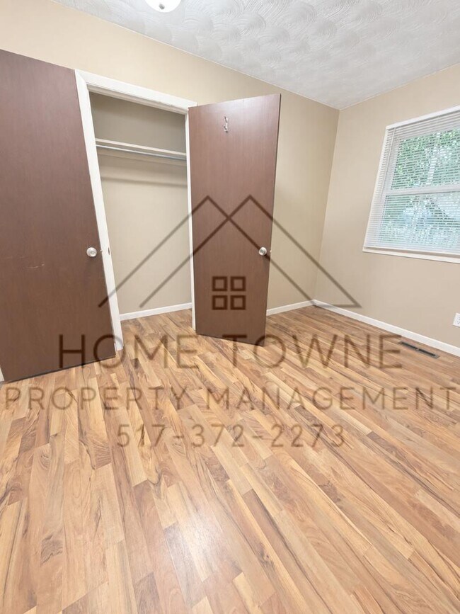 Building Photo - 3315 Nonette Dr