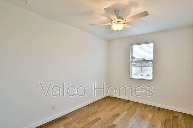 Building Photo - 16886 W Diana Ave