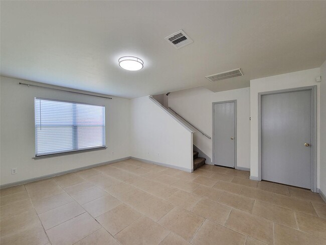 Building Photo - 19022 Yellow Thrush Dr