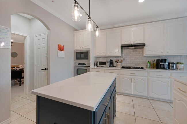 Building Photo - 4816 King Harbor Ct