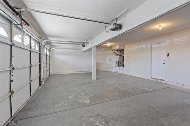 Building Photo - 1817 Tropical Breeze Dr