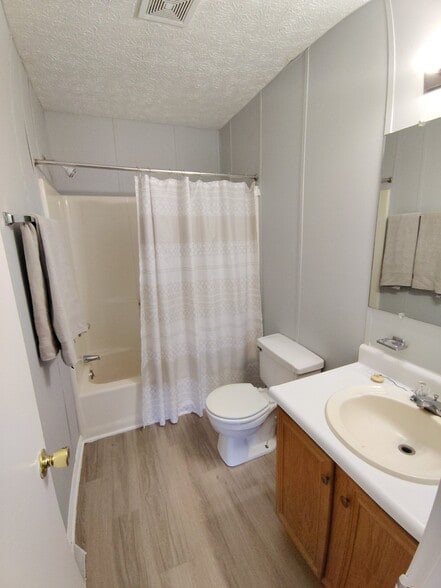 Building Photo - 30 Fonda Dr