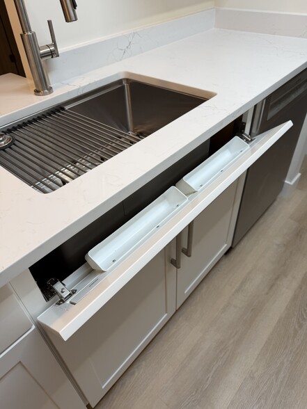 Hidden trays - 120 Creekwood Dr