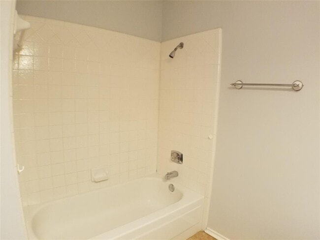Building Photo - 1806 Stardust St