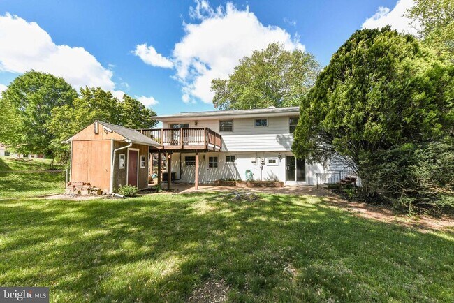 Building Photo - 1020 S Hoga Rd