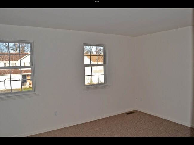 Building Photo - Lovely Semi Detached in the desirable Wilson Schools