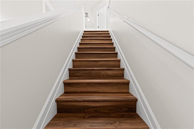 Building Photo - 3736 Castle View Ct