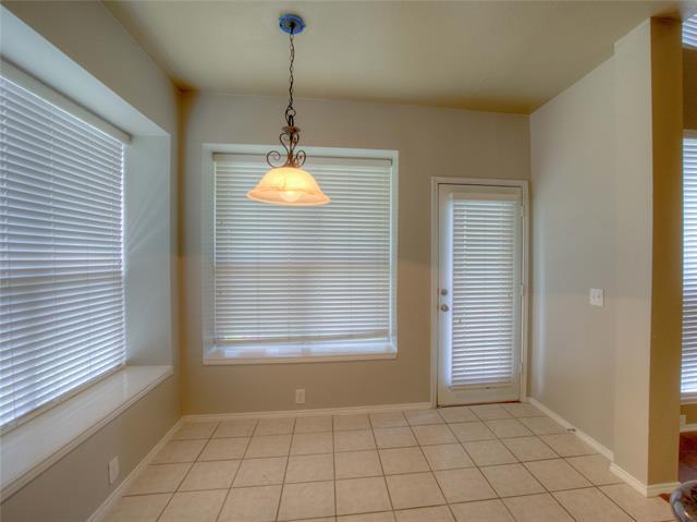 Building Photo - 11161 Balcones Dr