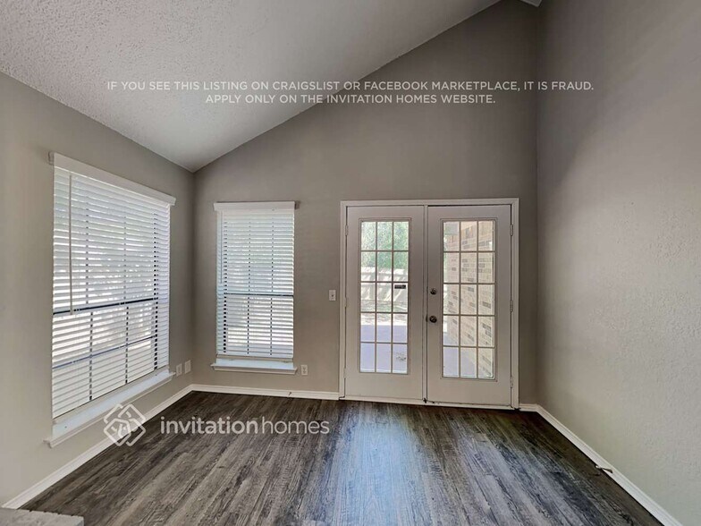 Building Photo - 10224 Holly Grove Dr