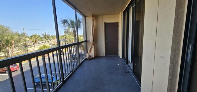 Building Photo - 21405 Olean Blvd