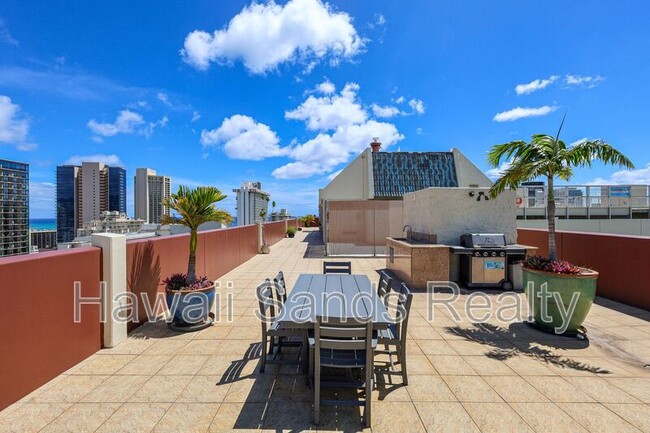 Building Photo - 444 Nahua St