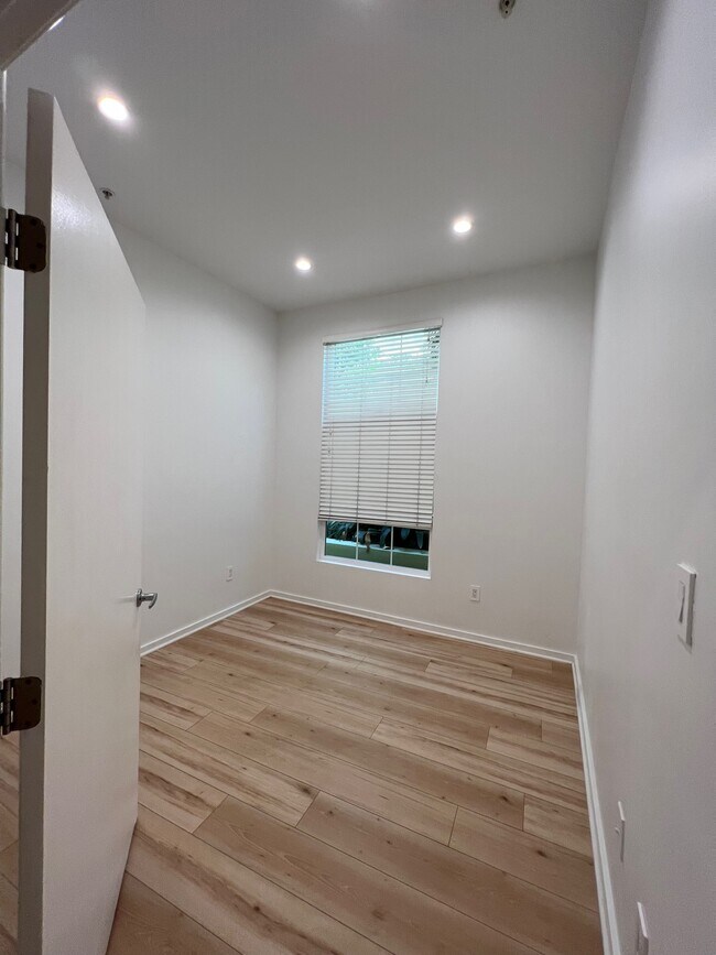 Building Photo - 13020 Pacific Promenade