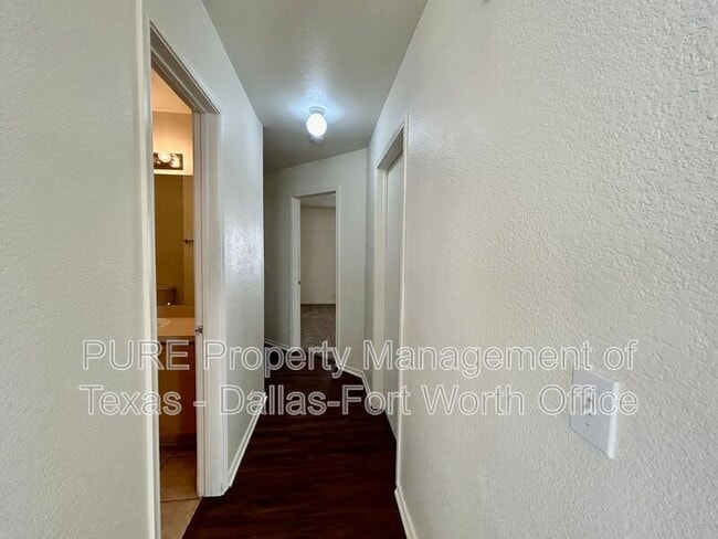 Building Photo - 1717 Wind Dancer Trail