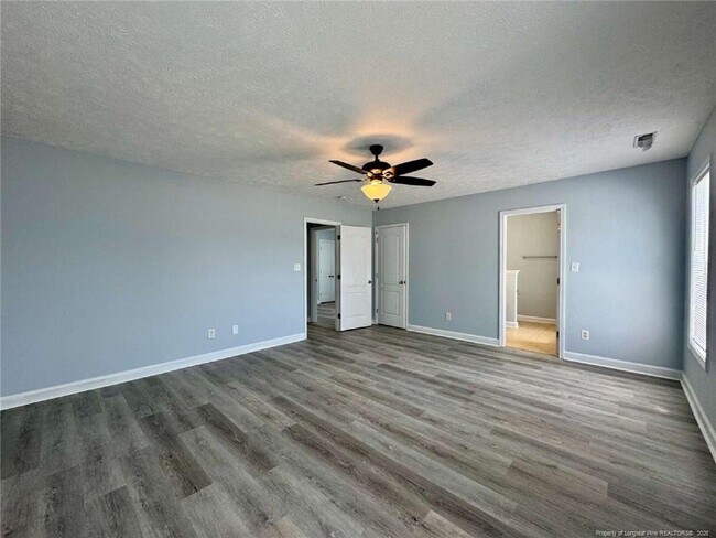 Building Photo - 231 Brightwood Dr