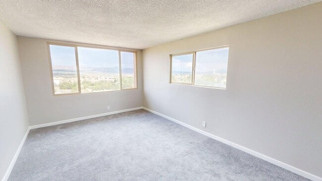 Building Photo - Updated Cochiti Lake Townhome with Views, Garage, Kiva Fireplace & Balcony