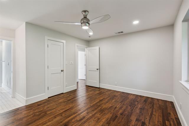 Building Photo - 6721 Meadowcreek Dr