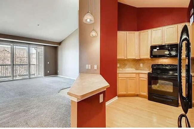 Building Photo - Charming 2BR Townhome in Longmont