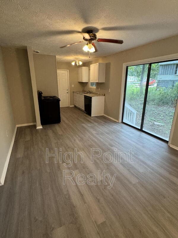 Building Photo - 311 Coleman Ln