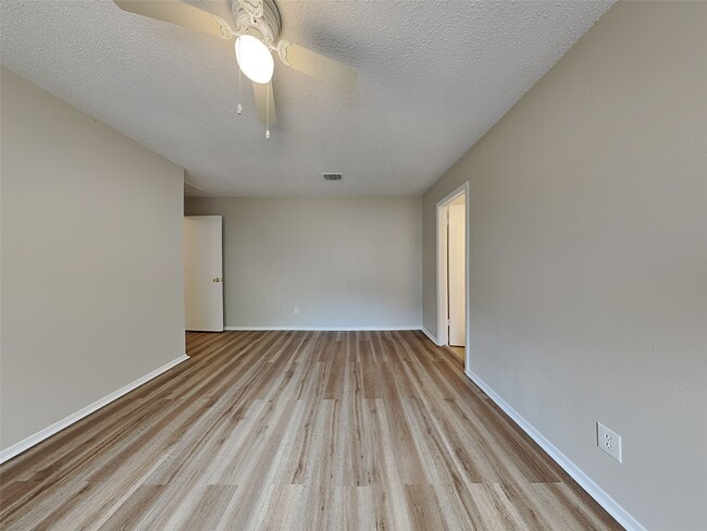 Building Photo - 7410 Soledad Dr