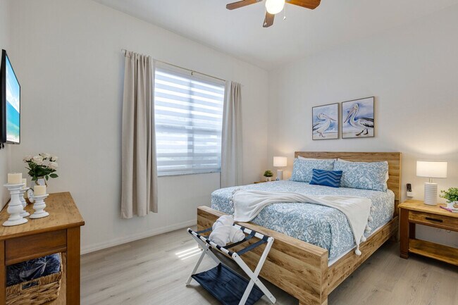 Building Photo - 533 SE 21st Ave