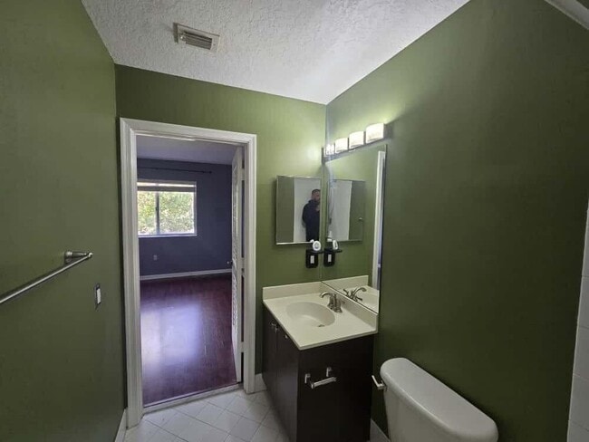 Building Photo - 1541 Balfour Point Dr